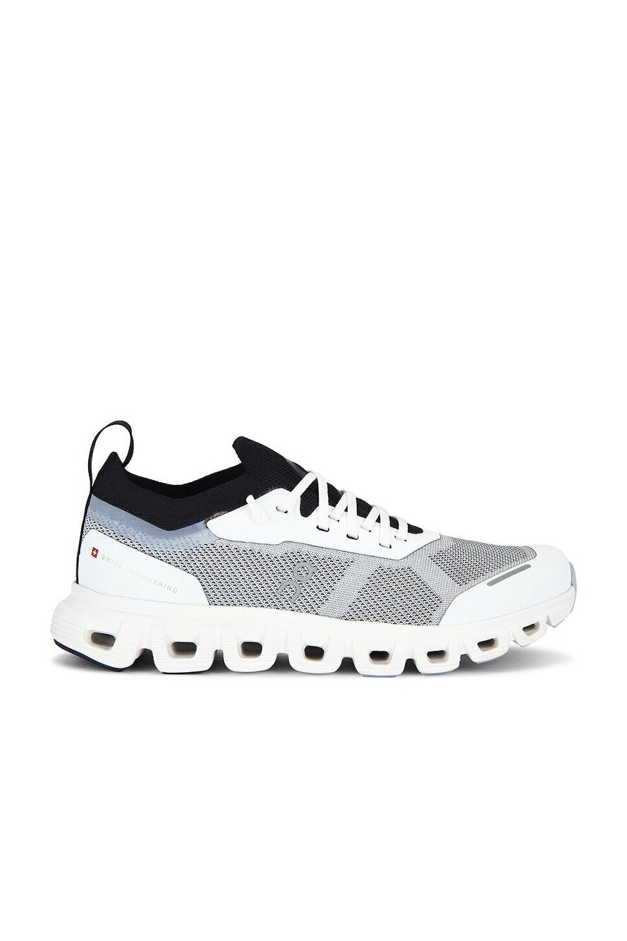 On Cloud 6 Versa Sneaker in White & Black mesh lace-up